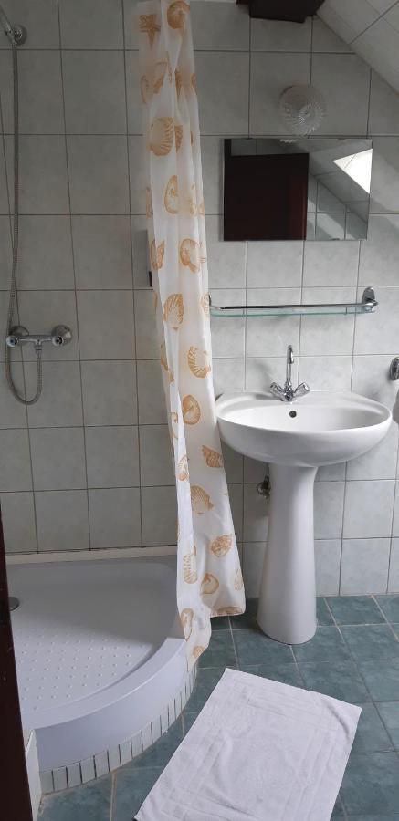 Csillag Panzio Hotel Vac Bagian luar foto