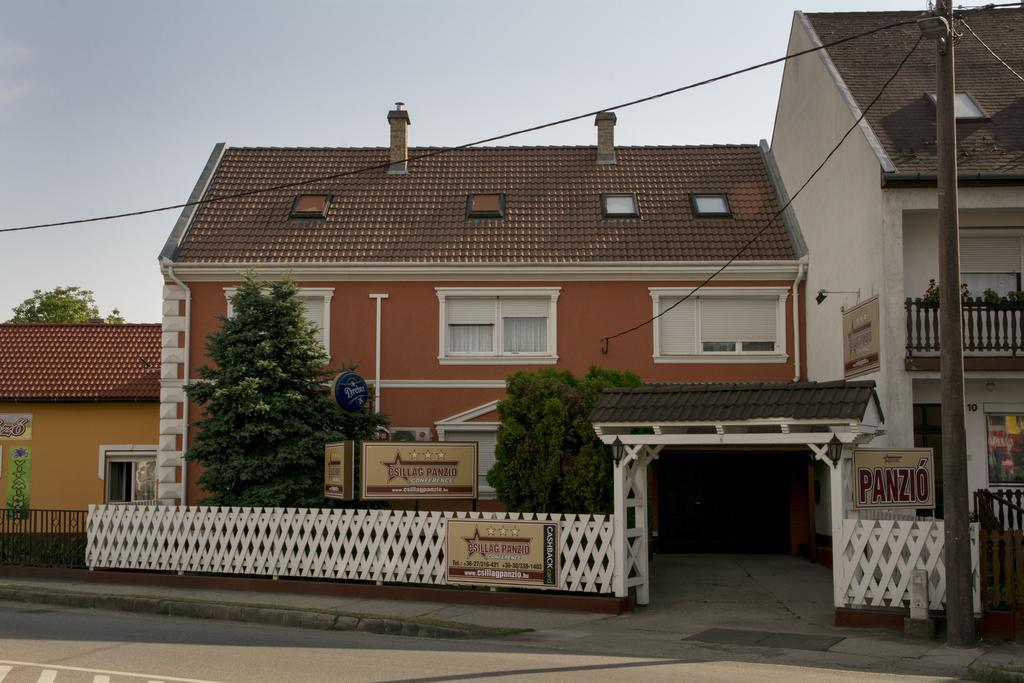 Csillag Panzio Hotel Vac Bagian luar foto