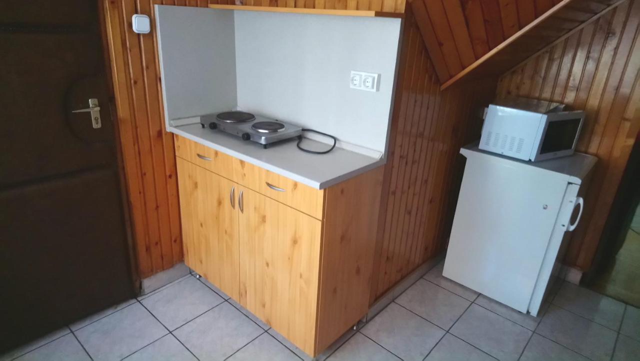 Csillag Panzio Hotel Vac Bagian luar foto